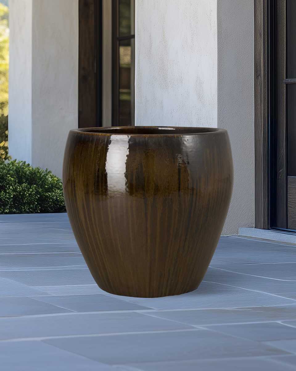 Ossal Planter, 23.5"